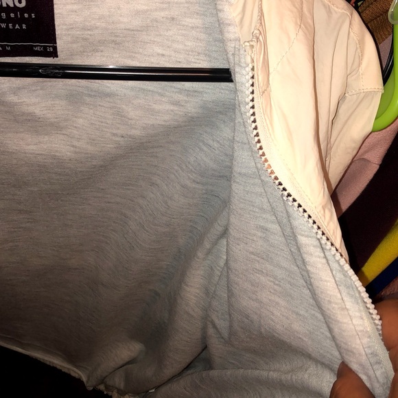 Wind jacket - Picture 3 of 3